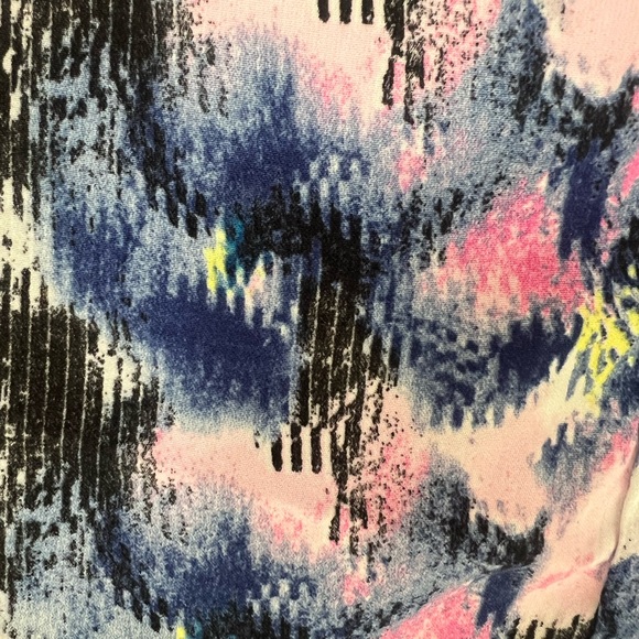 One Clothing Watercolor Abstract Print Tank | Hi-Low Hem | Zip Back | Size M - Picture 5 of 7